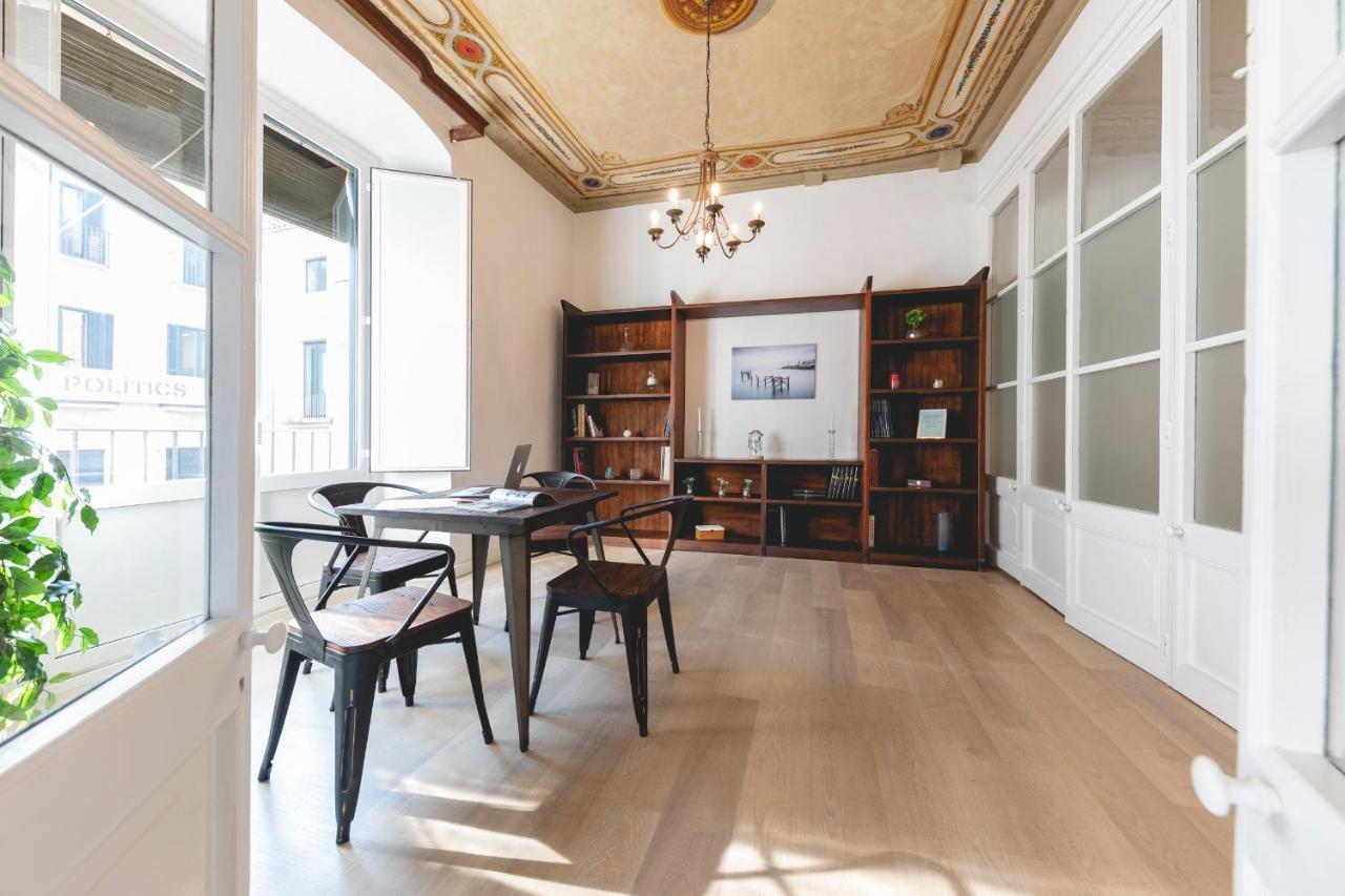 Bravissimo Placa Del Vi, Authentic Historic Apartment Χιρόνα Εξωτερικό φωτογραφία